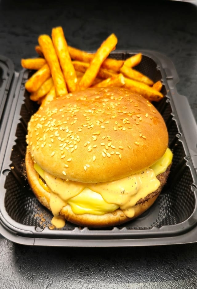 Cheeseburger Meal.